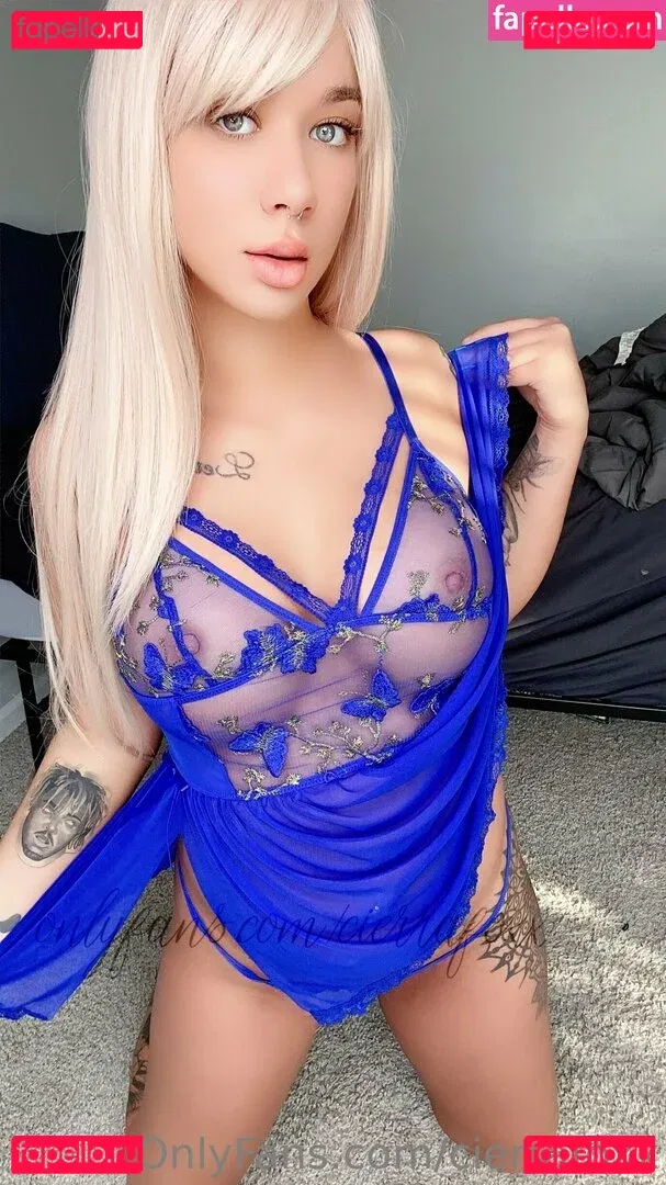 cierrafoxx Onlyfans Photo Gallery 