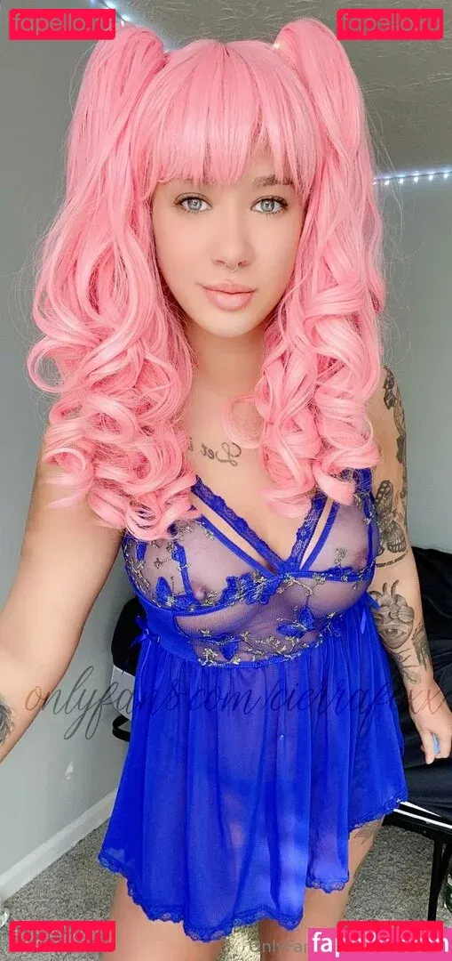 cierrafoxx Onlyfans Photo Gallery 