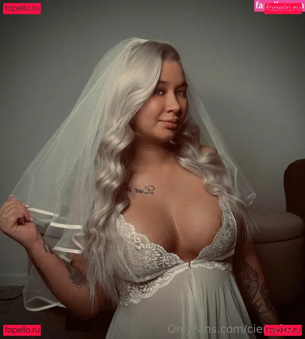 cierrafoxx Onlyfans Photo Gallery 