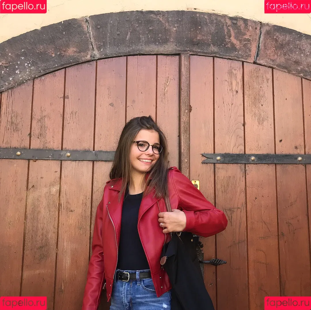 Lena Gross Onlyfans Photo Gallery 