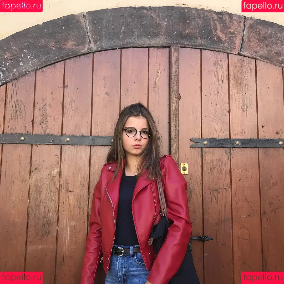 Lena Gross Onlyfans Photo Gallery 