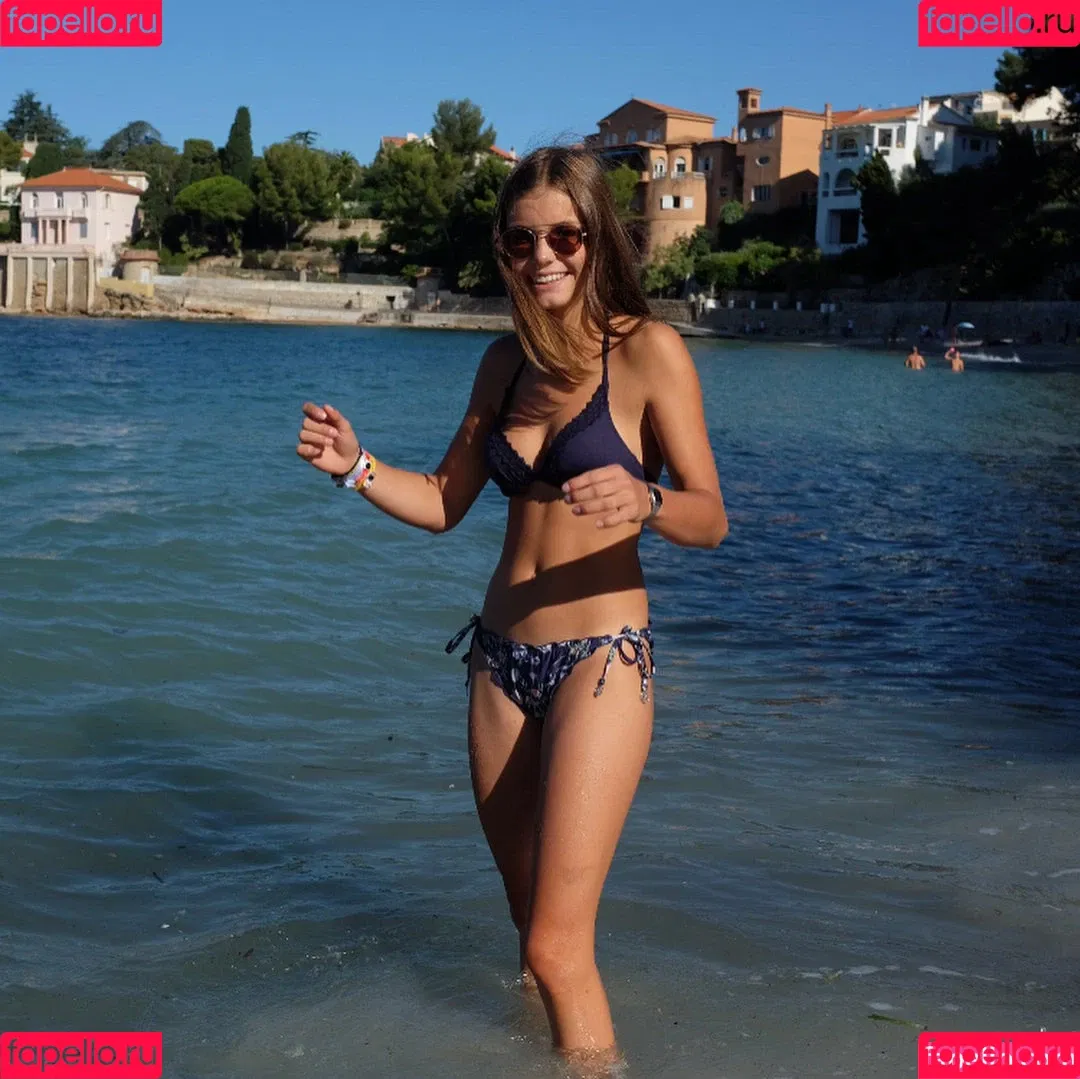 Lena Gross Onlyfans Photo Gallery 