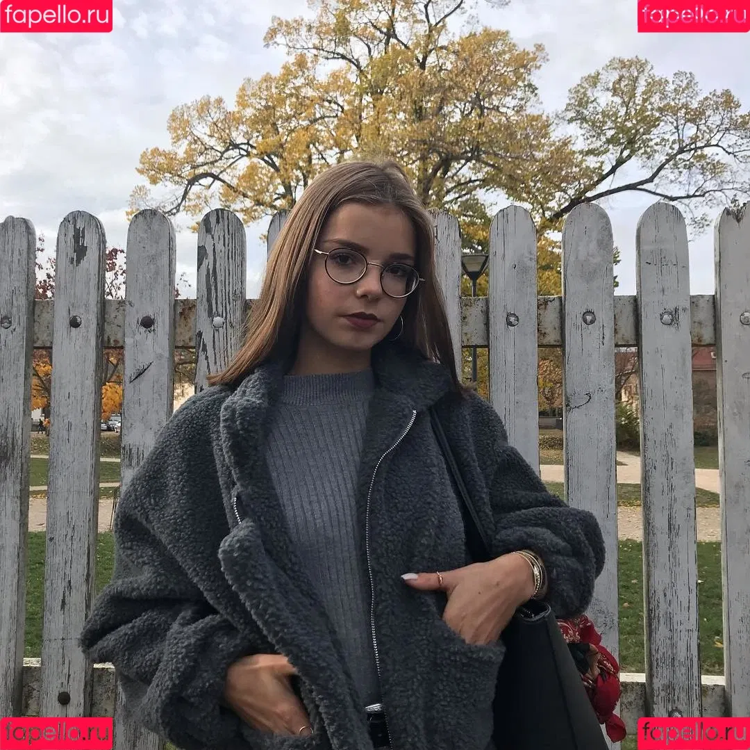 Lena Gross Onlyfans Photo Gallery 