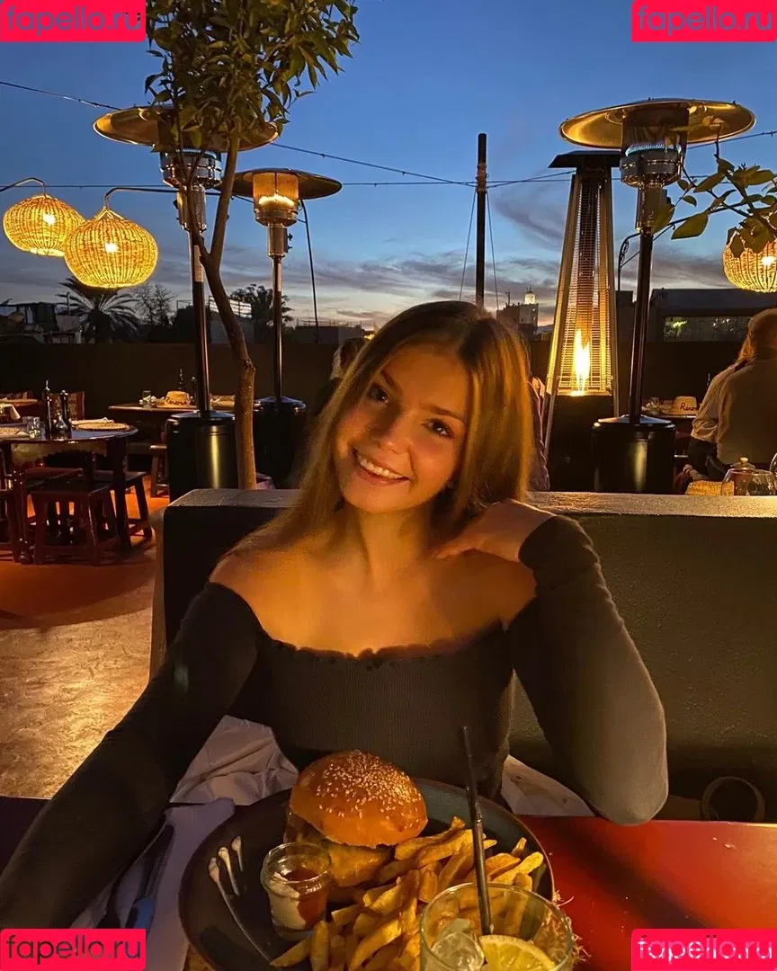 Lena Gross Onlyfans Photo Gallery 