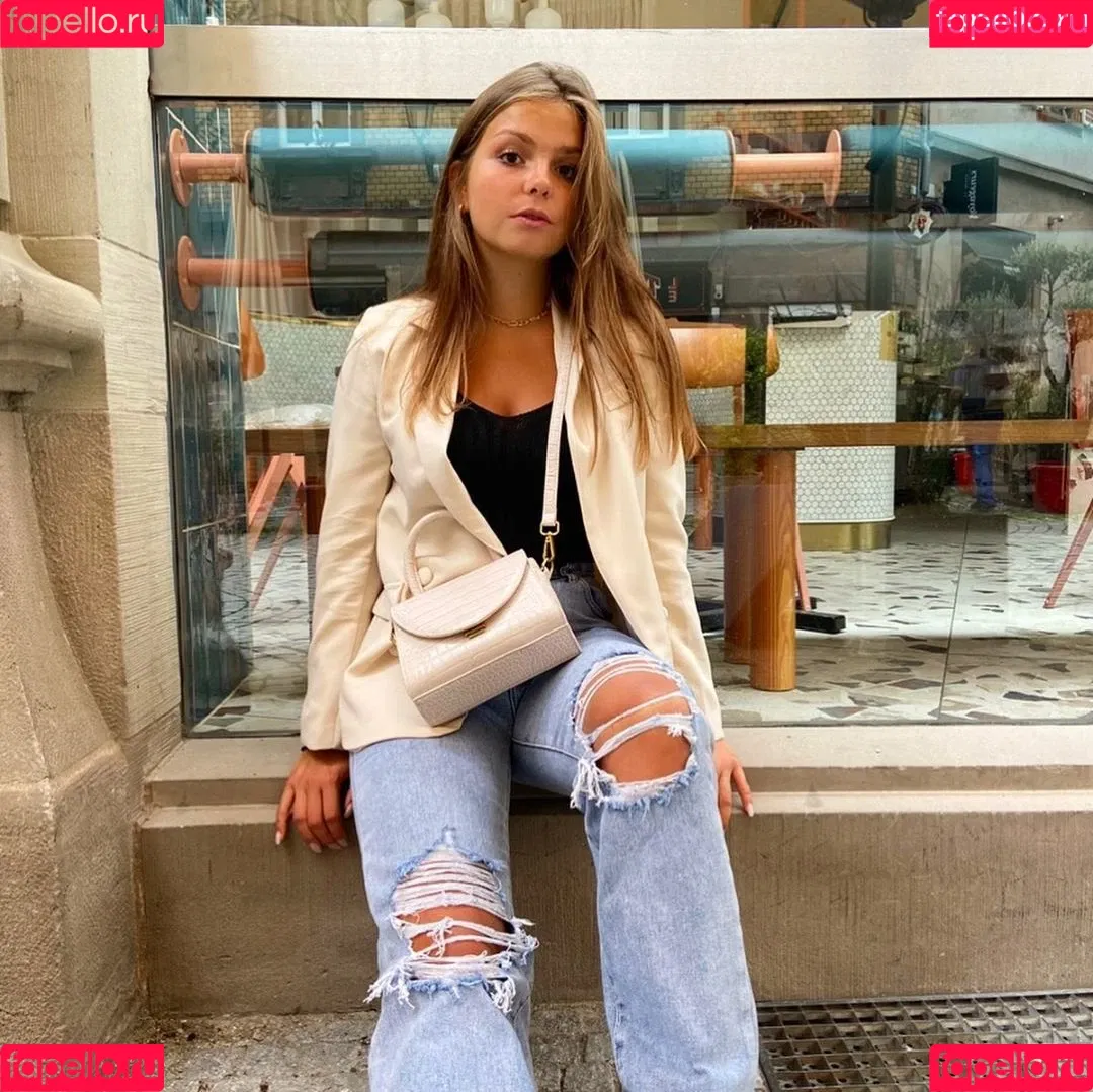 Lena Gross Onlyfans Photo Gallery 
