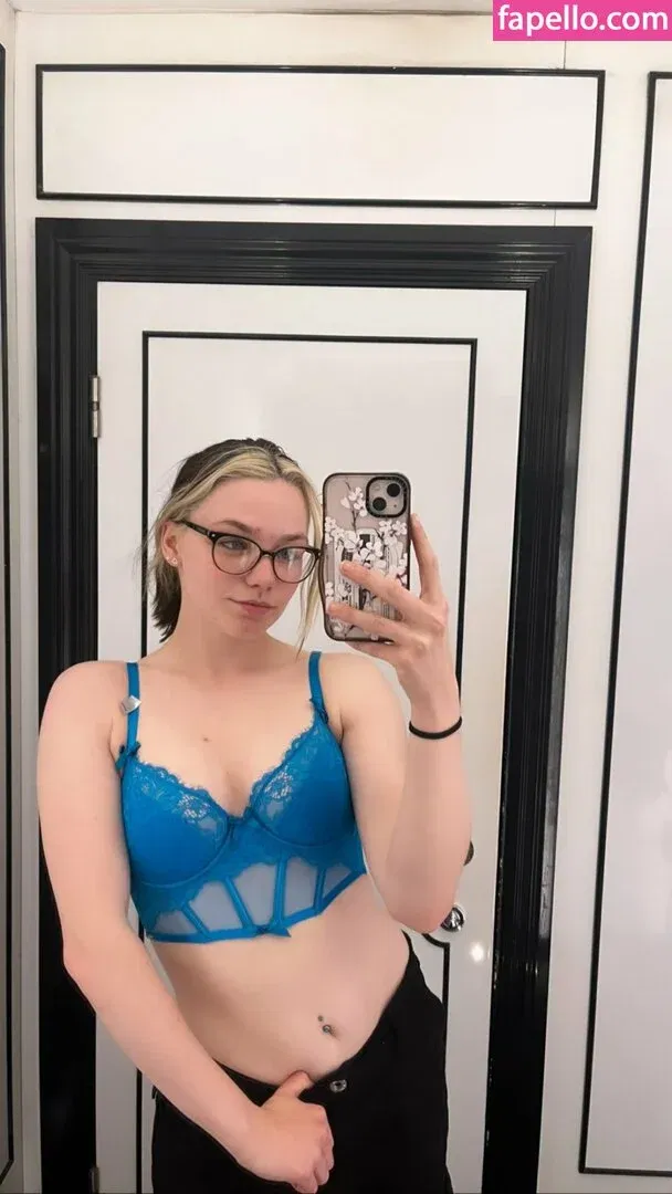 Nomi Teee Onlyfans Photo Gallery 