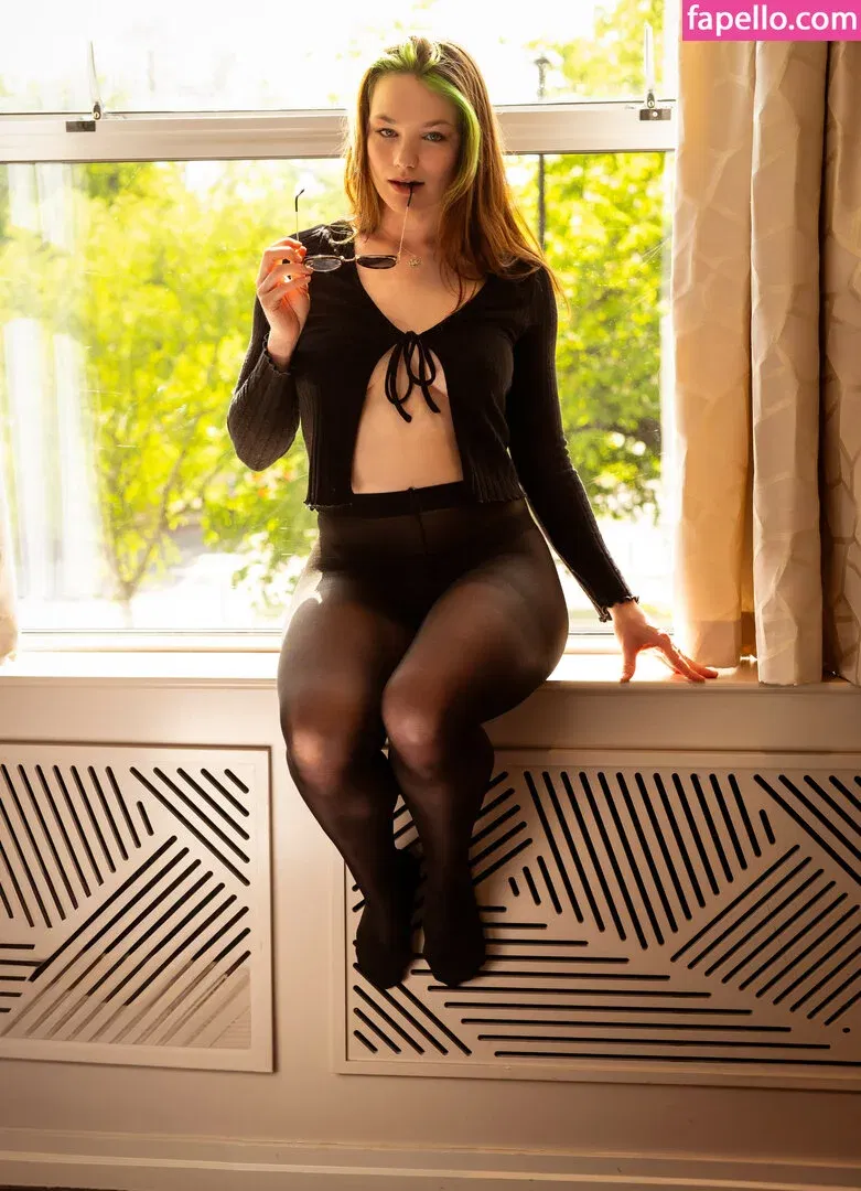 Nomi Teee Onlyfans Photo Gallery 