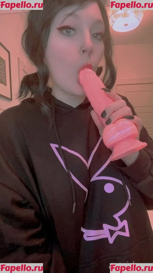 Astridxox Onlyfans Photo Gallery 