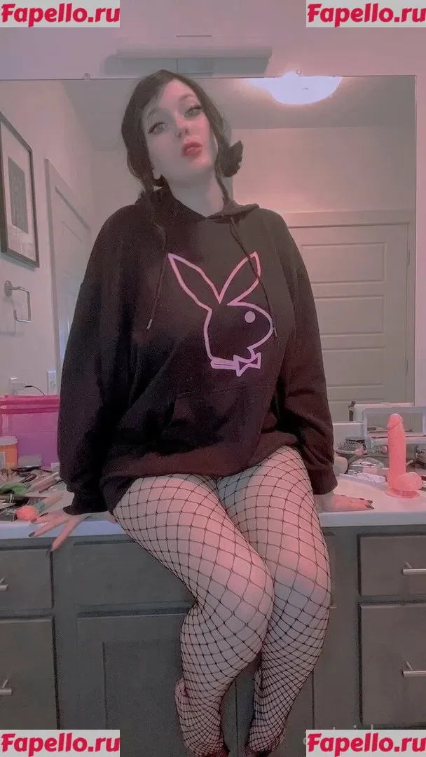 Astridxox Onlyfans Photo Gallery 