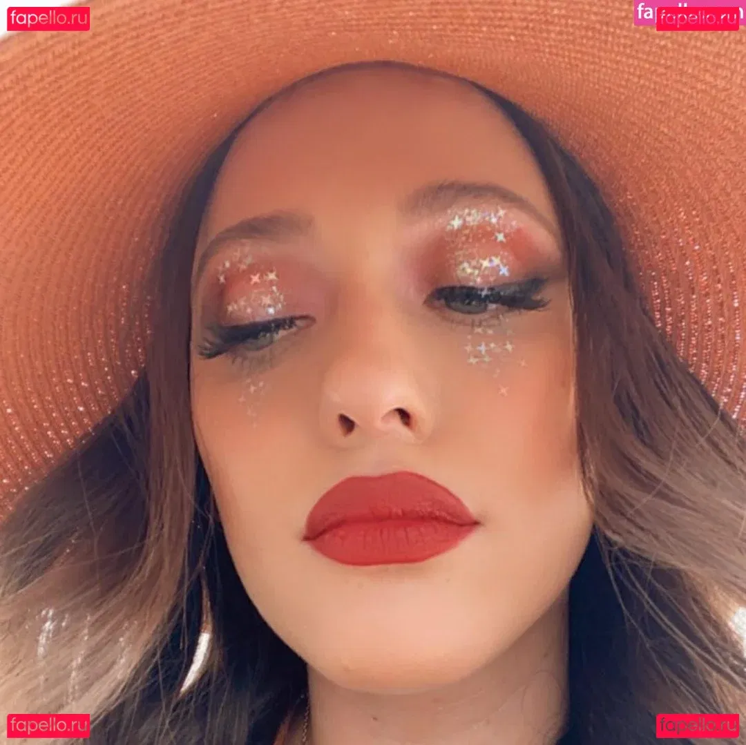 it-kit Onlyfans Photo Gallery 