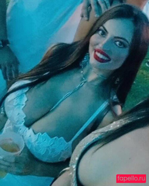Viviane Costa Nude Onlyfans Photo 11