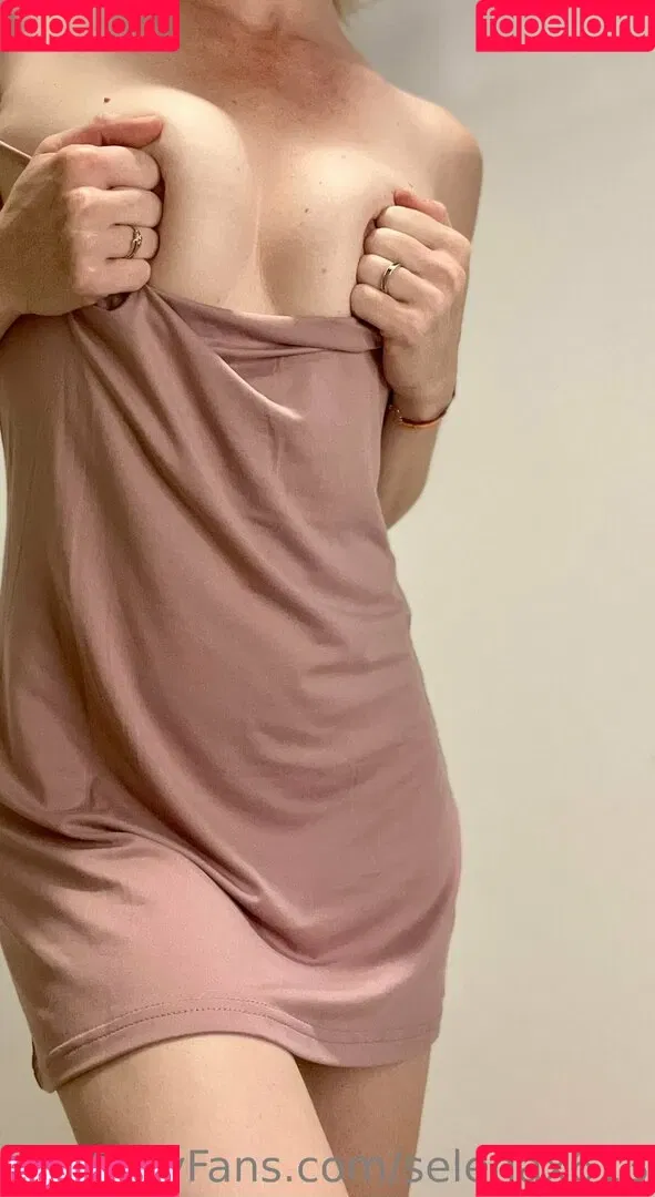 selenax613free Onlyfans Photo Gallery 