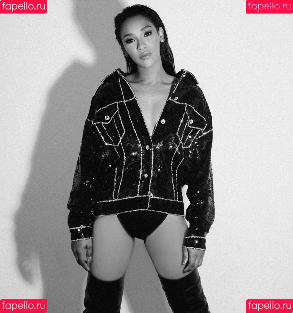 Candice Patton Onlyfans Photo Gallery 