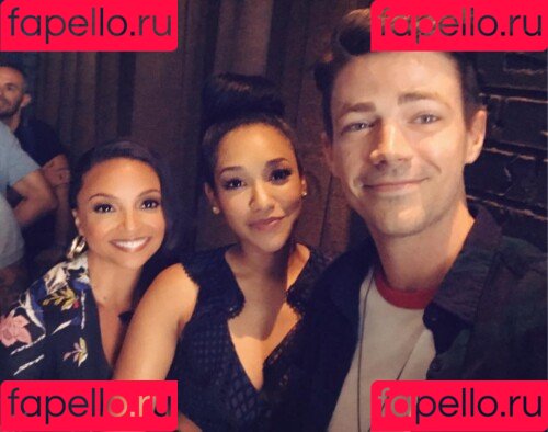 Candice Patton Onlyfans Photo Gallery 