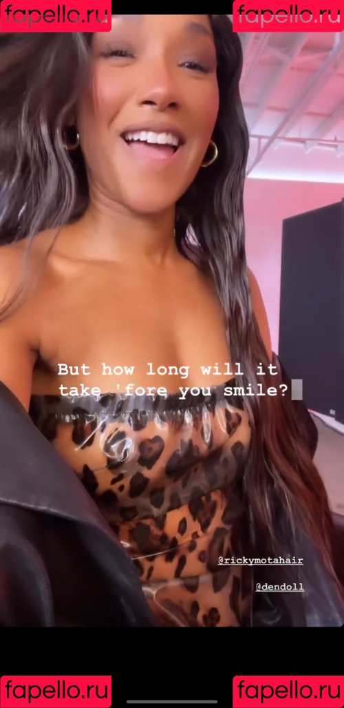 Candice Patton Onlyfans Photo Gallery 