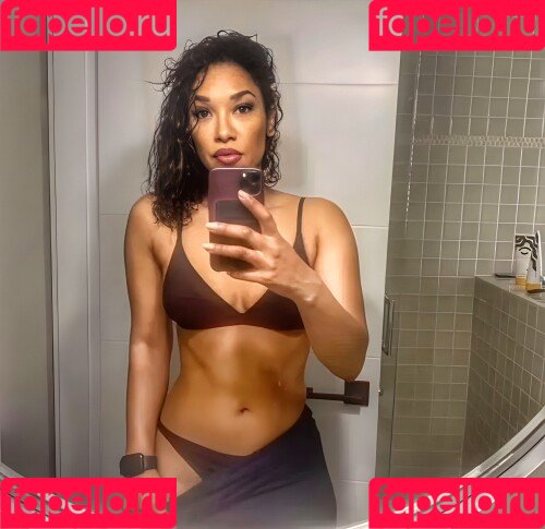 Candice Patton Onlyfans Photo Gallery 
