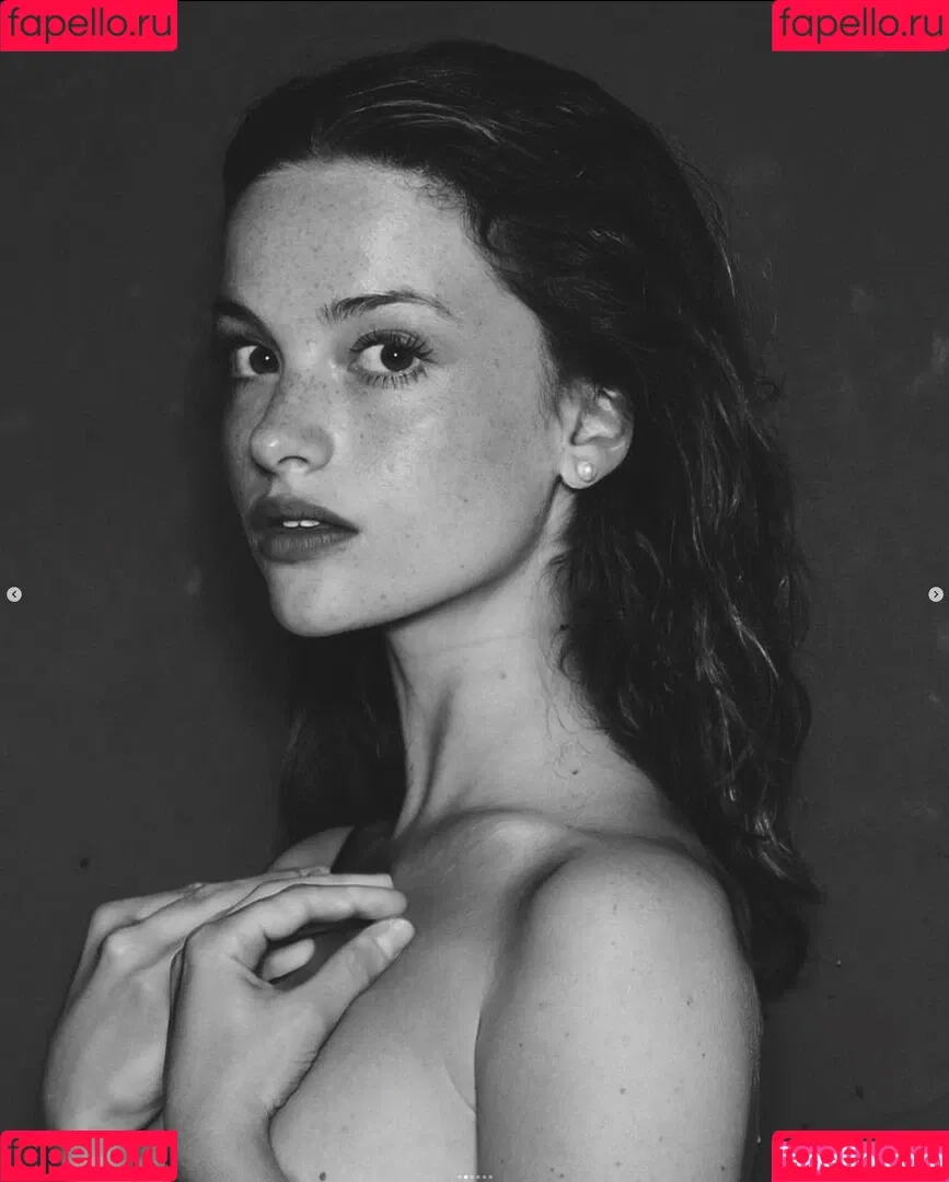 Camille Yolaine Onlyfans Photo Gallery 