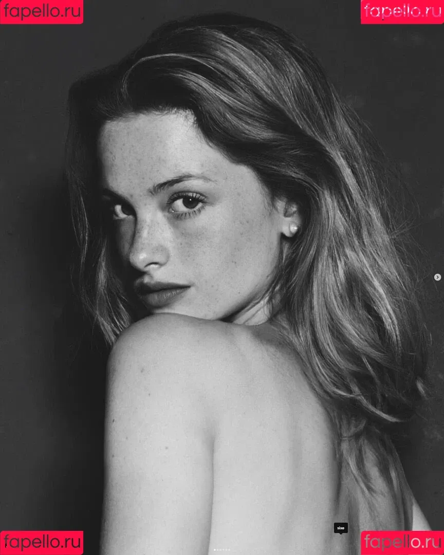 Camille Yolaine Onlyfans Photo Gallery 