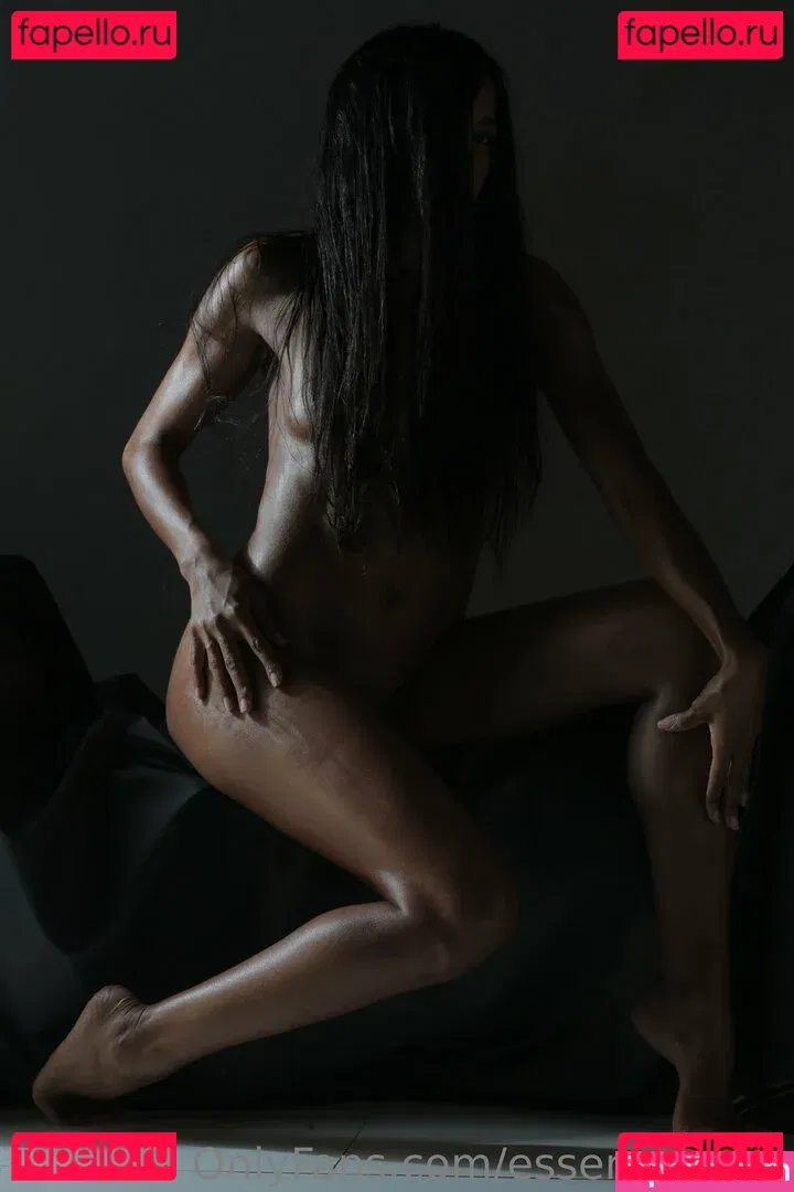 essencesoles Onlyfans Photo Gallery 