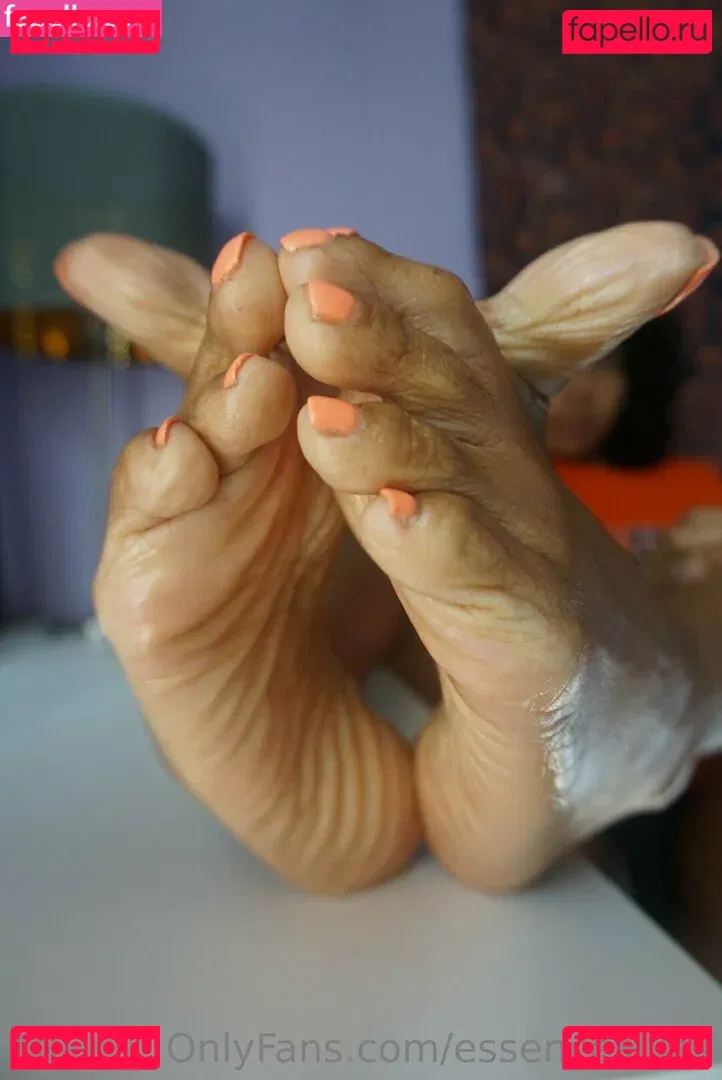 essencesoles Onlyfans Photo Gallery 