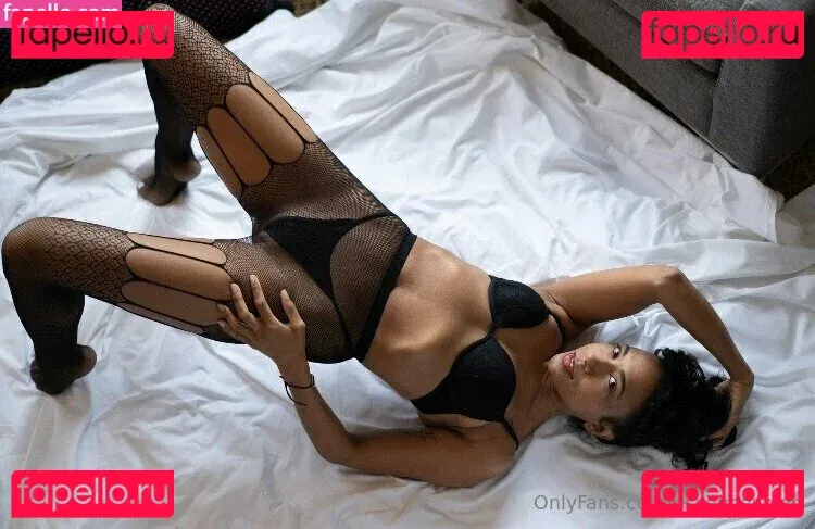 essencesoles Onlyfans Photo Gallery 