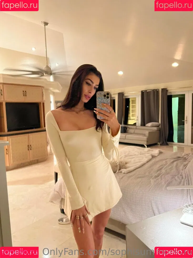 sophisummersvip Onlyfans Photo Gallery 