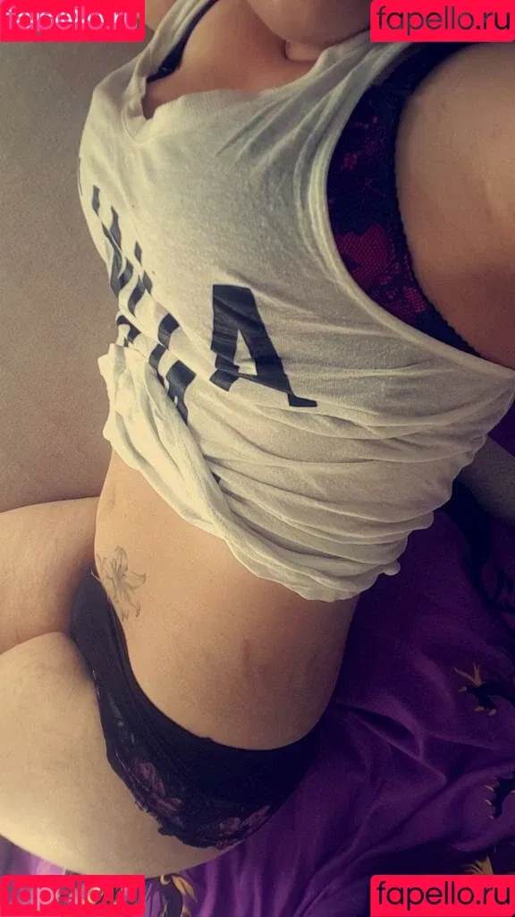 Vanessa Schlechter Onlyfans Photo Gallery 