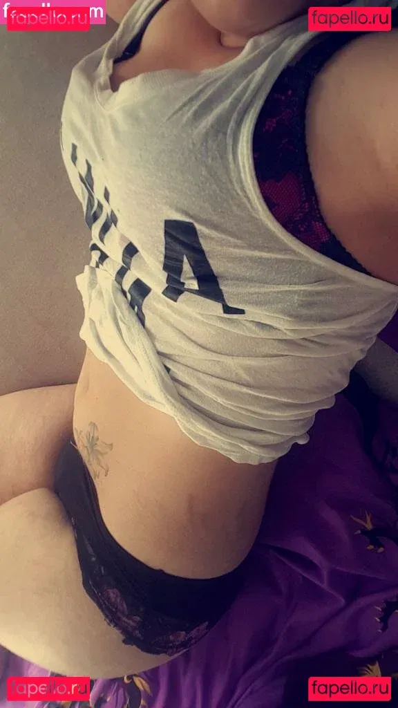 Vanessa Schlechter Onlyfans Photo Gallery 