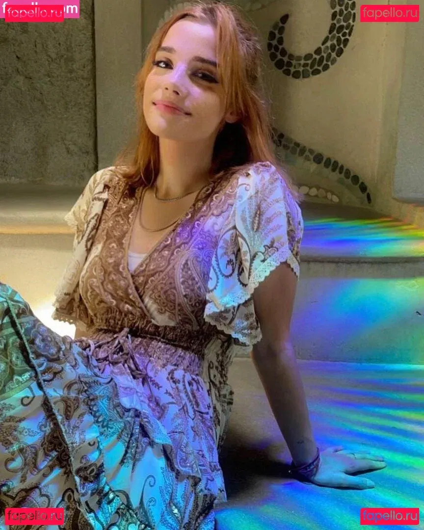 Corrina Rhys Onlyfans Photo Gallery 