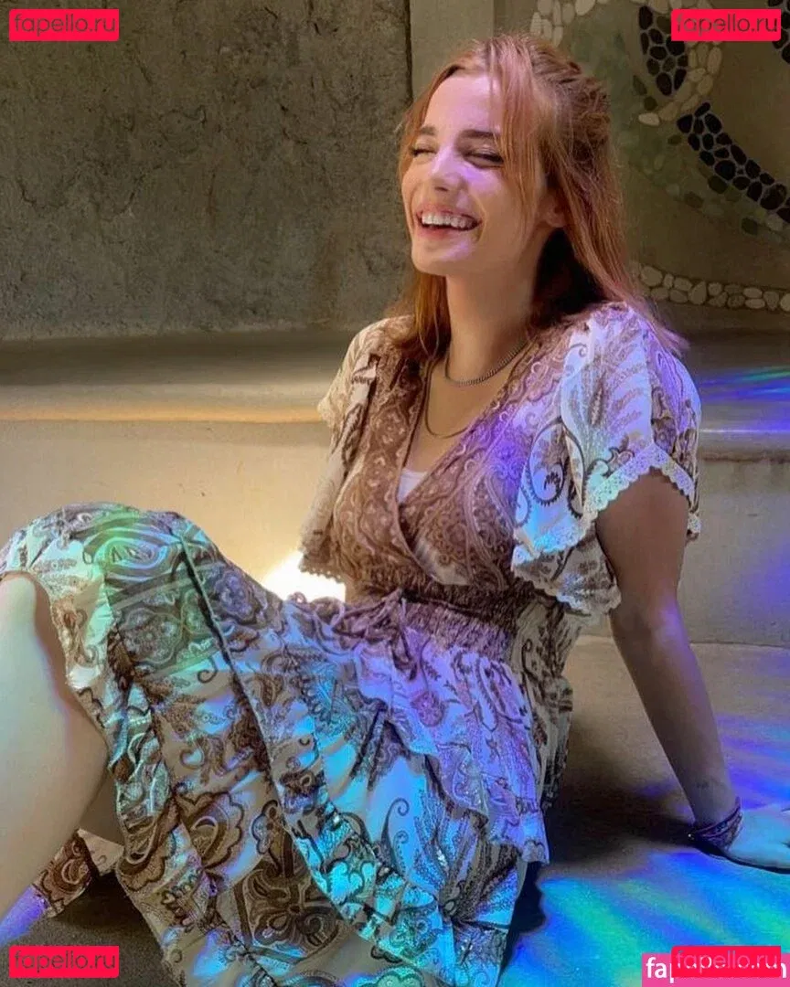 Corrina Rhys Onlyfans Photo Gallery 