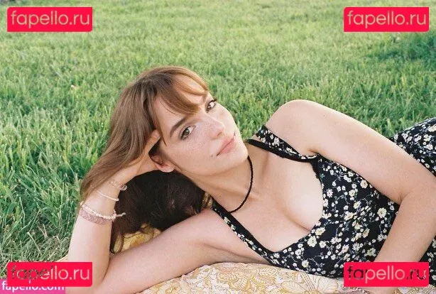 Corrina Rhys Onlyfans Photo Gallery 