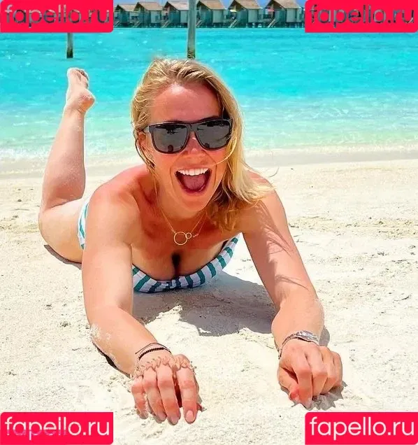 Laura Hamilton Onlyfans Photo Gallery 