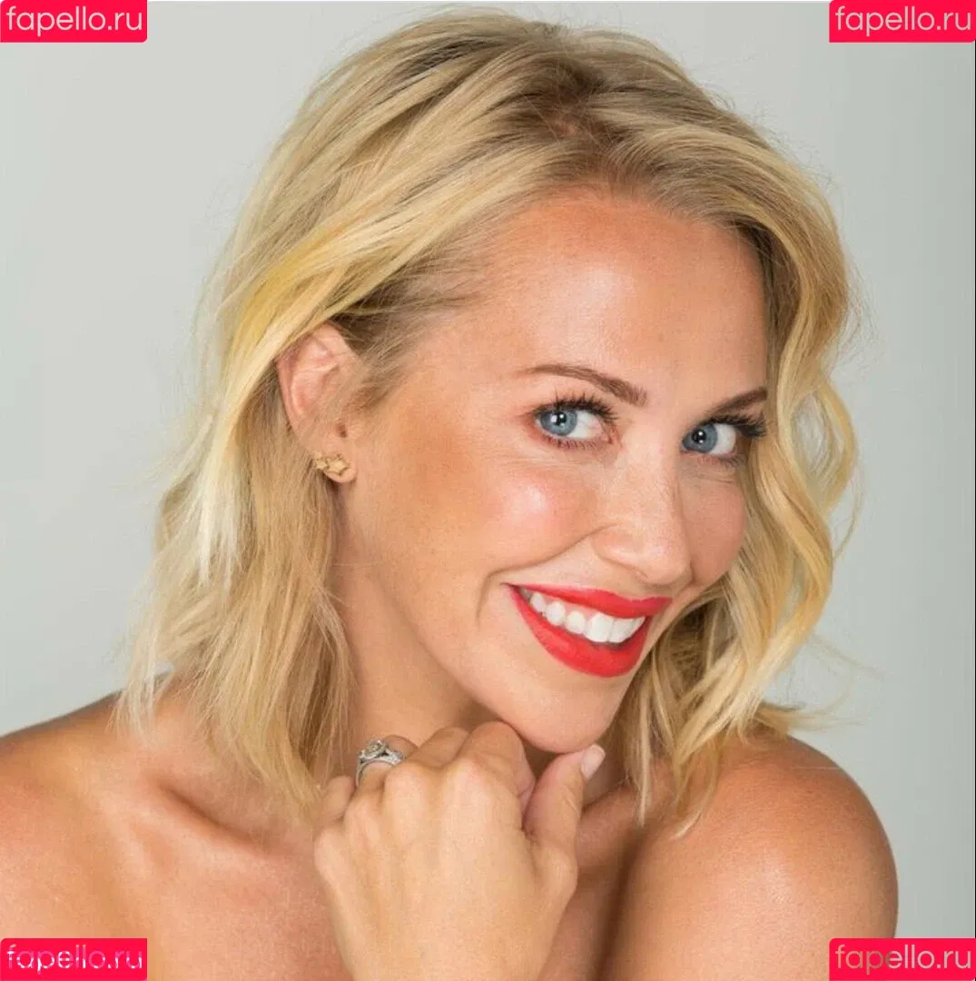 Laura Hamilton Onlyfans Photo Gallery 