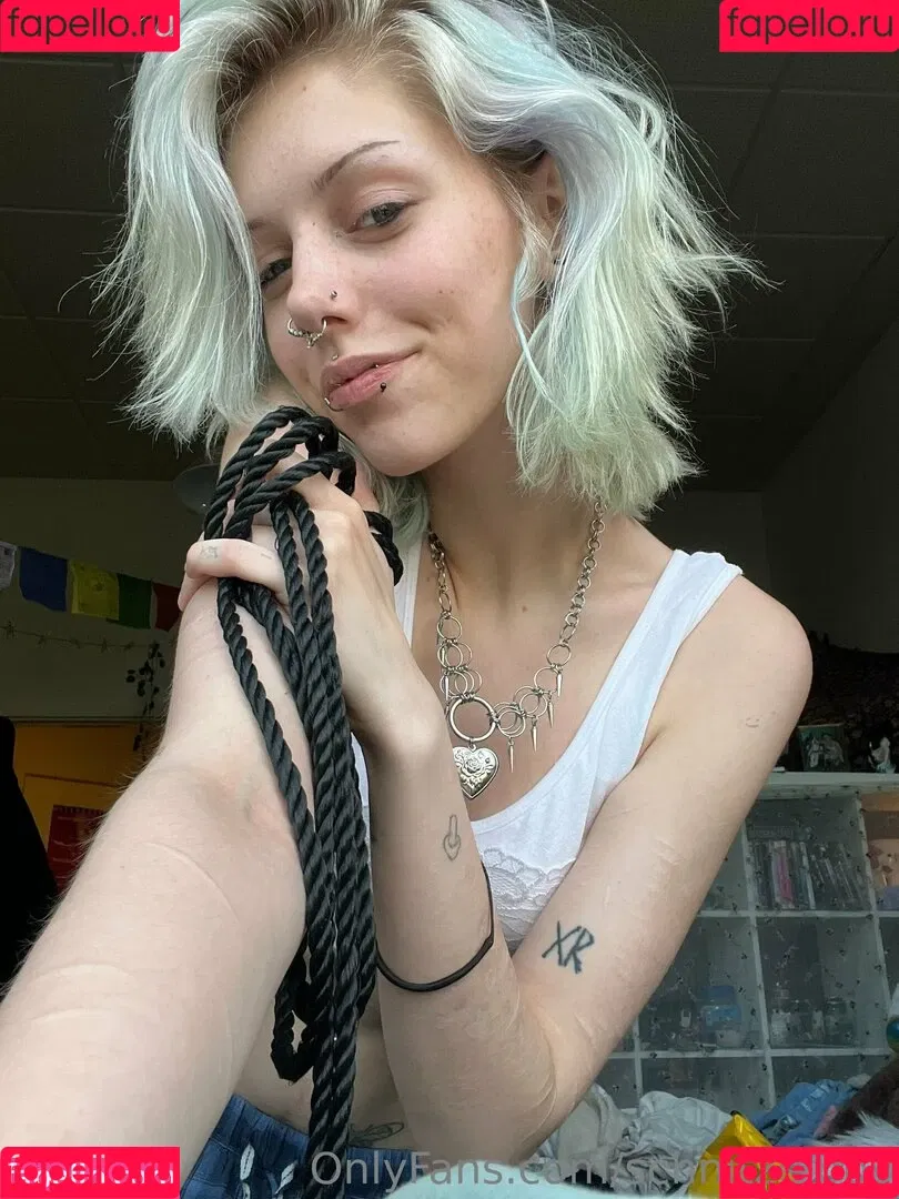 schnitzelbby Onlyfans Photo Gallery 