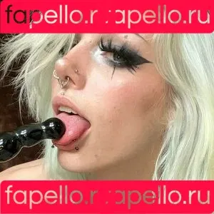 schnitzelbby Onlyfans Photo Gallery 