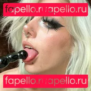 schnitzelbby Onlyfans Photo Gallery 