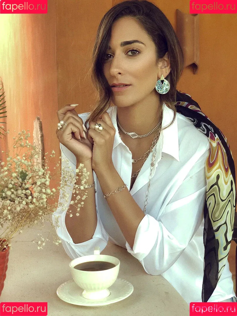 Amina Khalil Onlyfans Photo Gallery 