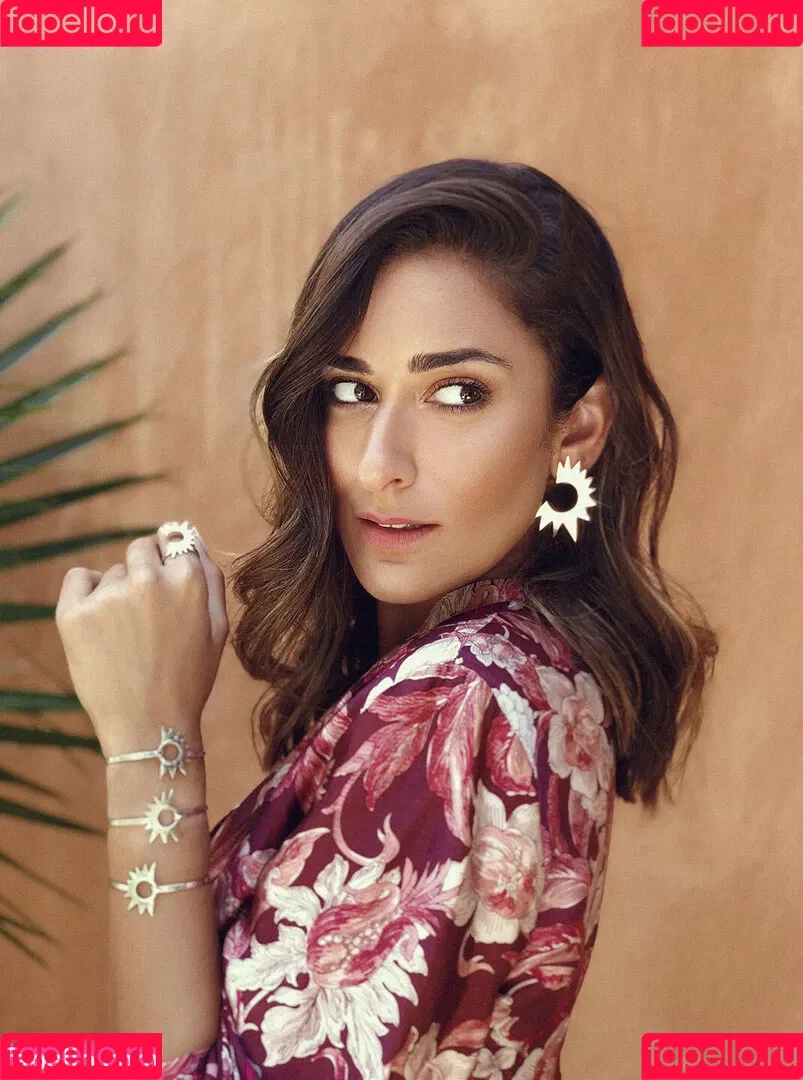 Amina Khalil Onlyfans Photo Gallery 