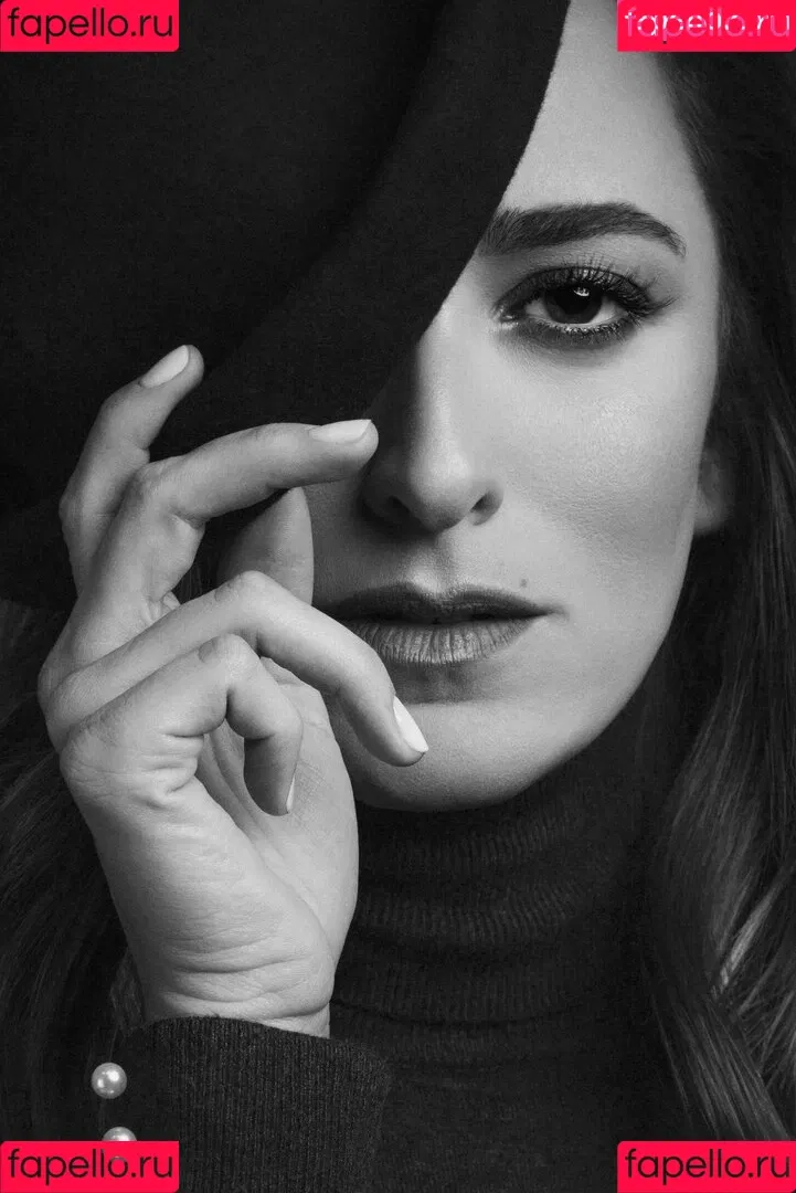 Amina Khalil Onlyfans Photo Gallery 
