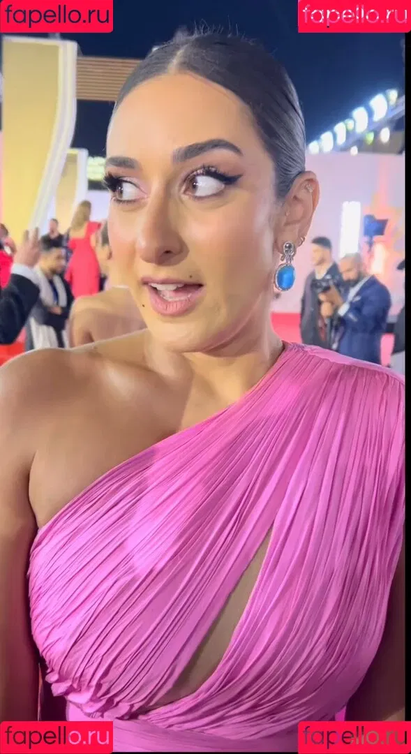Amina Khalil Onlyfans Photo Gallery 