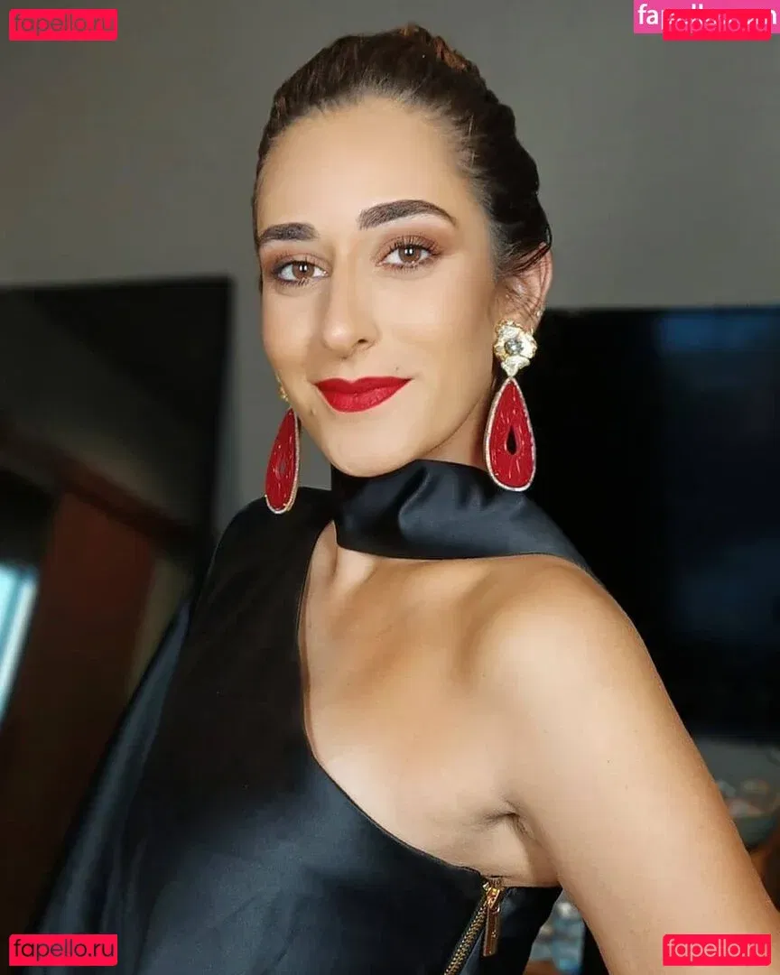 Amina Khalil Onlyfans Photo Gallery 