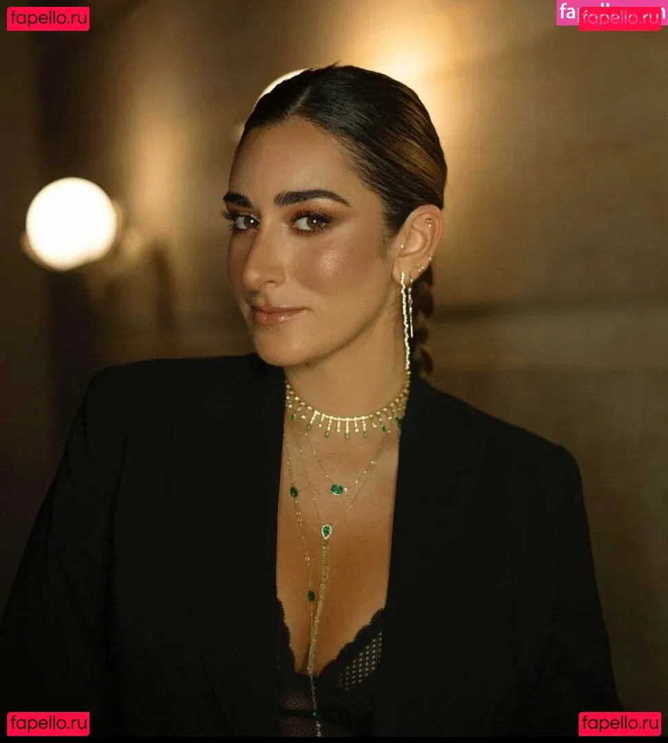 Amina Khalil Onlyfans Photo Gallery 