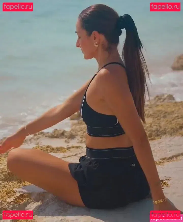 Amina Khalil Onlyfans Photo Gallery 