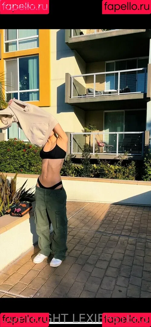 Lexiepeterss Onlyfans Photo Gallery 