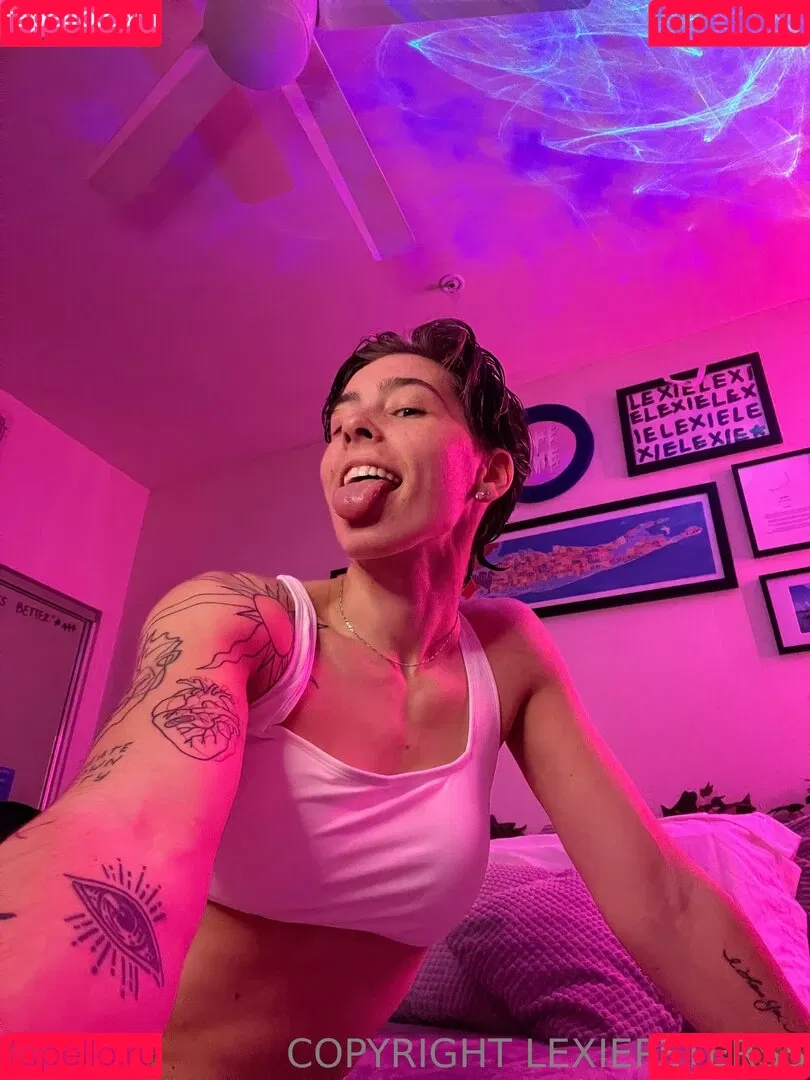 Lexiepeterss Onlyfans Photo Gallery 