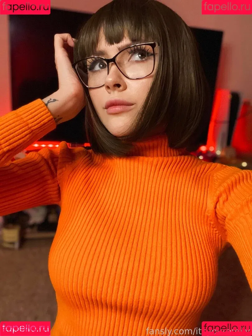 itsyouremily Onlyfans Photo Gallery 