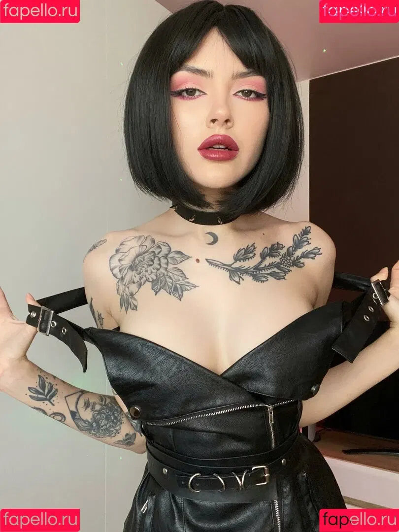 itsyouremily Onlyfans Photo Gallery 