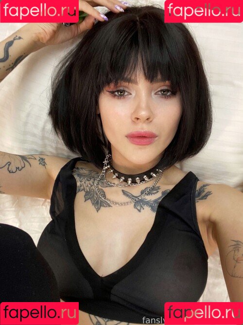 itsyouremily Onlyfans Photo Gallery 