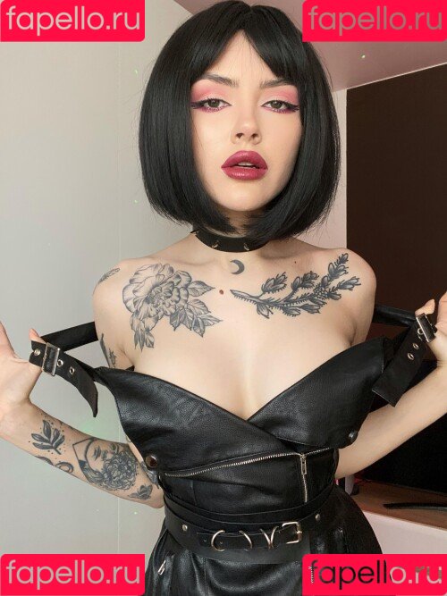 itsyouremily Onlyfans Photo Gallery 