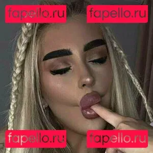 anna_bestie_18 Onlyfans Photo Gallery 